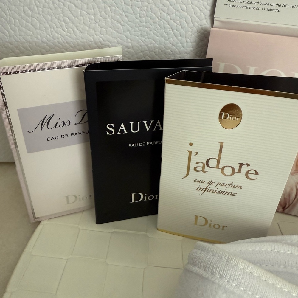 Ultimate Dior Essentials - Picture 3 of 6